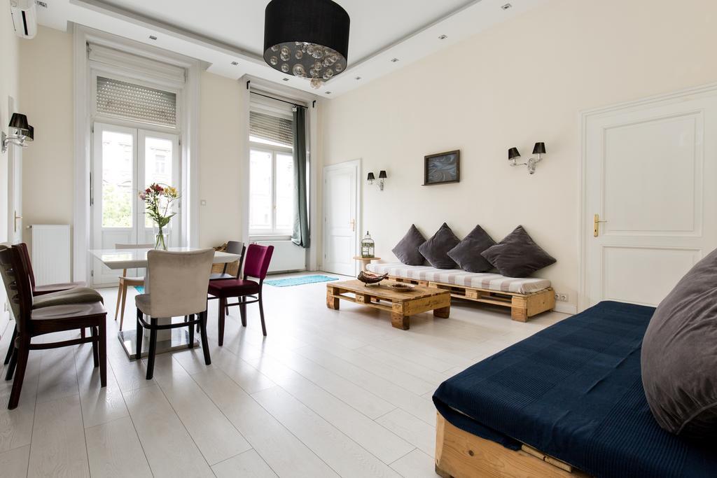 Jozsef63 Apartment Budapest Kültér fotó